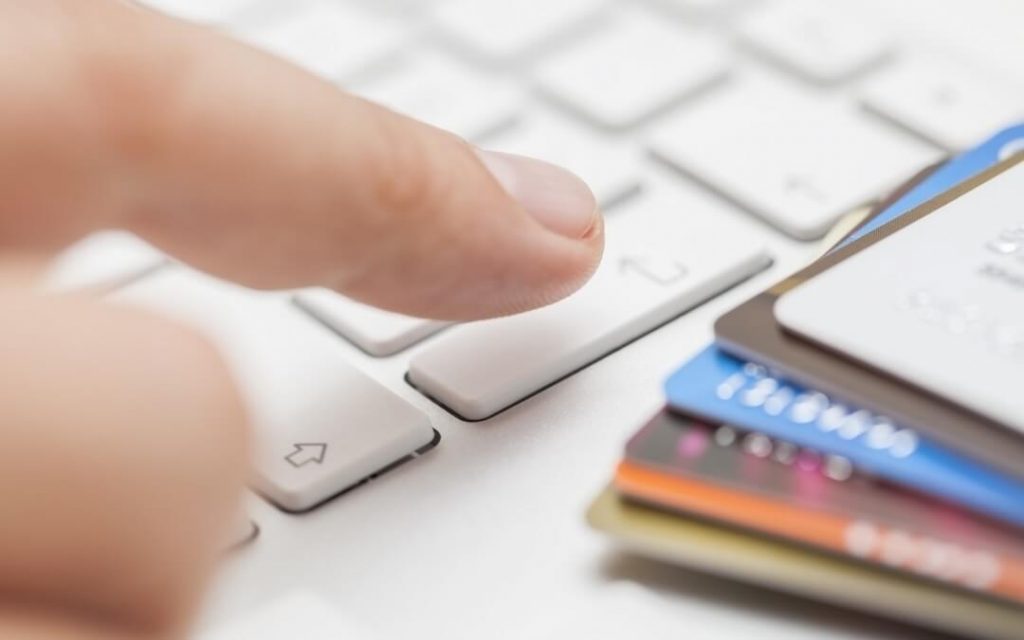 como-se-paga-una-tarjeta-de-credito